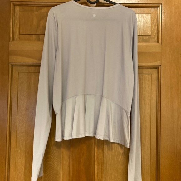 Lululemon Look Ahead Run Long Sleeve Peplum Top, 12 - Picture 3 of 6